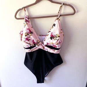 NWT Cupshe V-Neck High Leg Pink Floral One Piece Bathing Suit